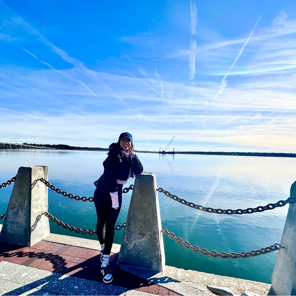 Hi there! - Picture 4 of 4